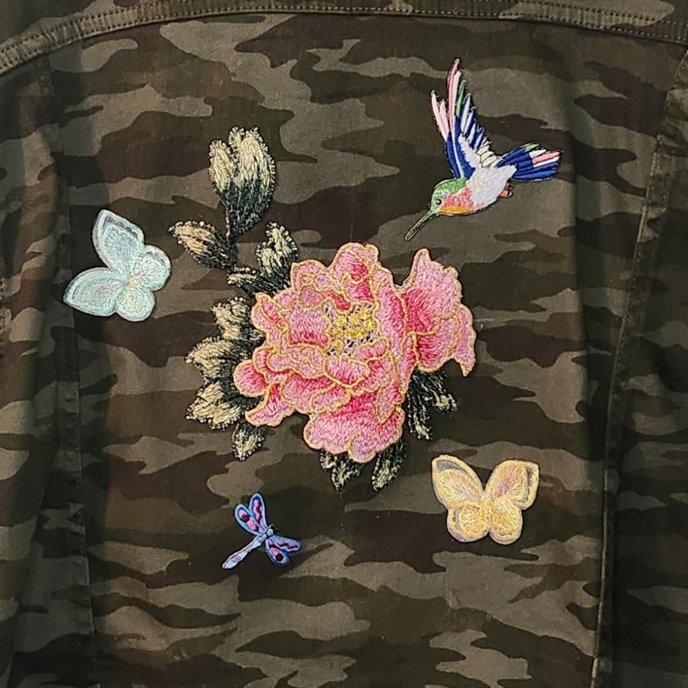 Women's Upcycled Peony Camo Jacket, XL - Picture 2 of 7